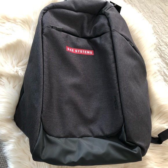 Leed’s Zoom Bae Systems commuter backpack NWT